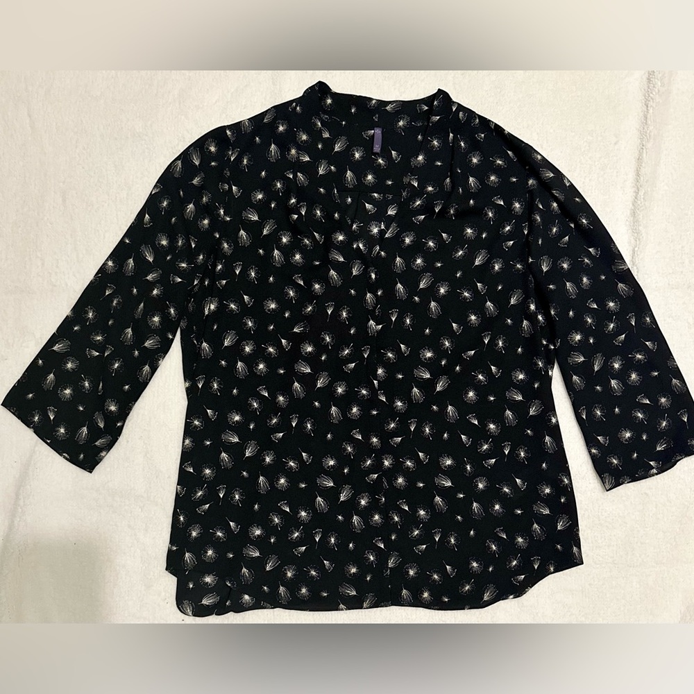 NYDJ Woman’s blouse, black, print, size medium